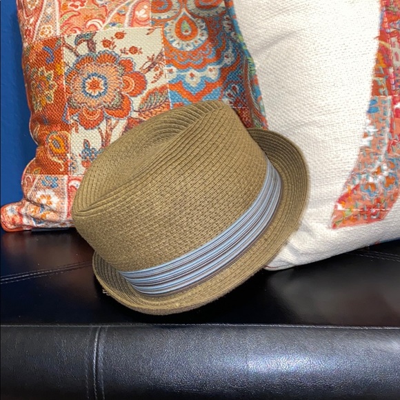 Hat - Picture 5 of 10